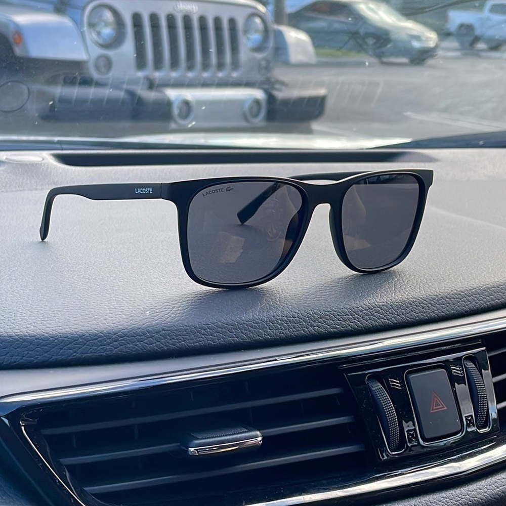 Lacoste Mens sunglasses